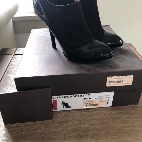 Louis Vuitton Elsa Low Booties - Picture 8 of 8